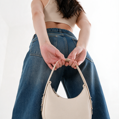 Lydia Crescent off white Shoulder Bag